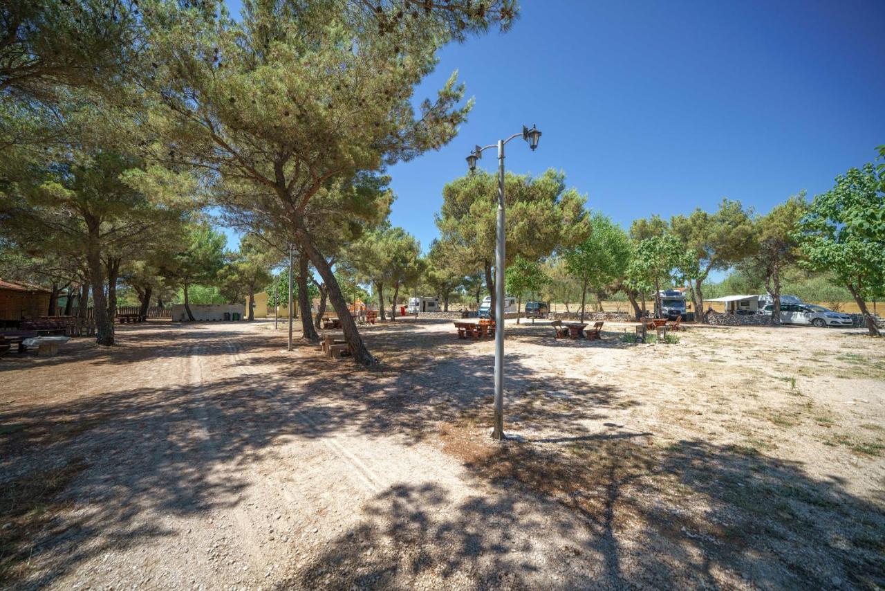 Hotel Camping Vrata Krke Lozovac Esterno foto